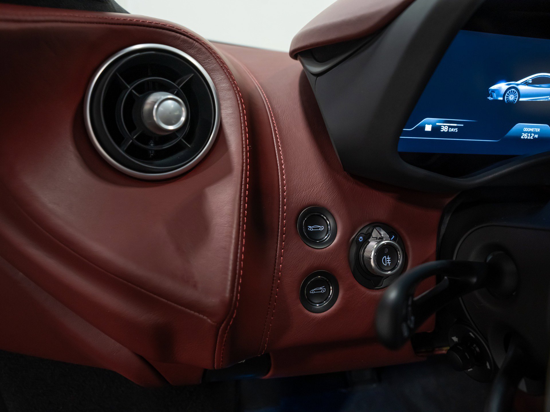 Used 2023 McLaren GT image 36