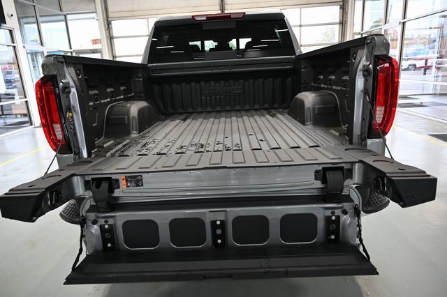 New 2026 GMC Sierra 1500 SLT w/ SLT Premium Plus Package image 9
