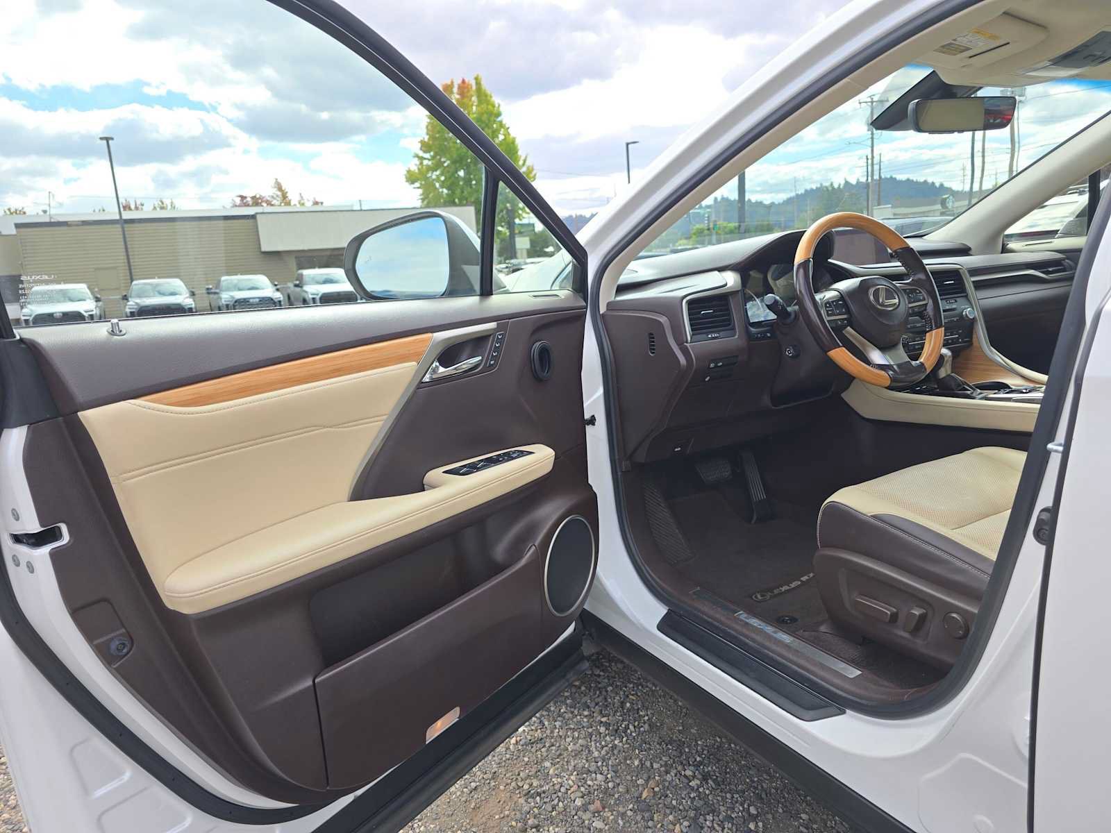 Used 2018 Lexus RX 350L AWD image 22