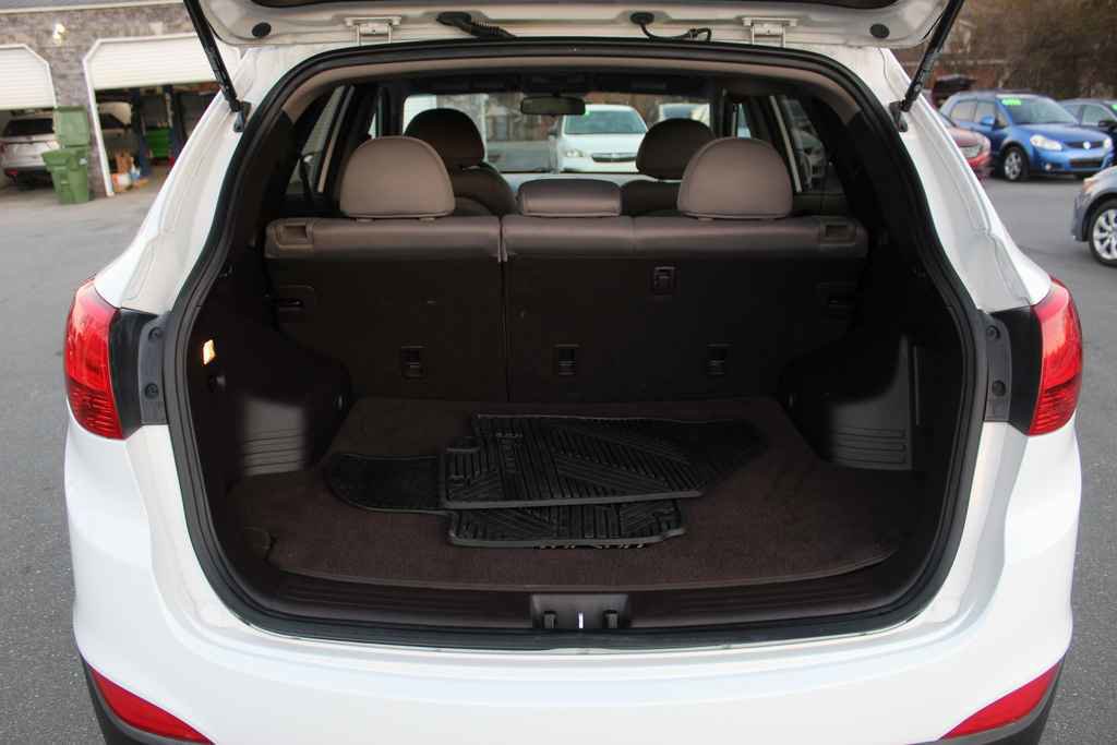 Used 2015 Hyundai Tucson GLS image 7