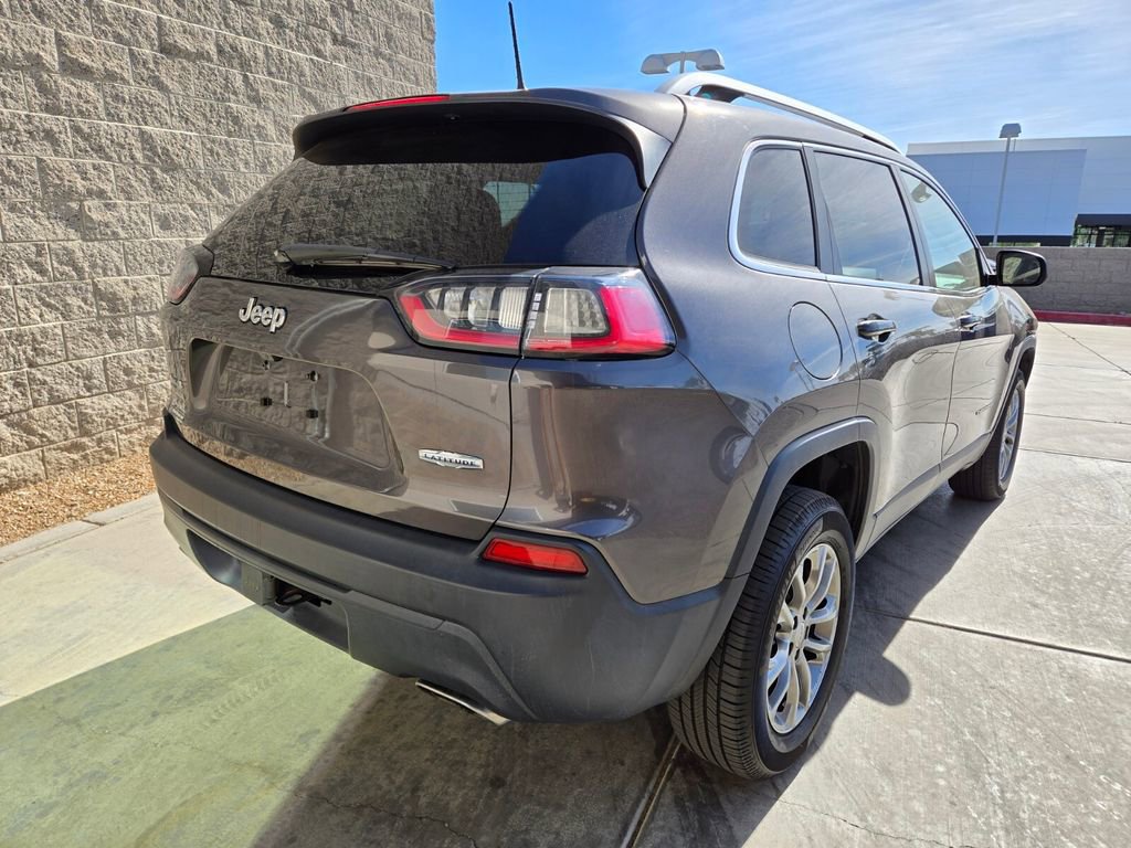 Used 2019 Jeep Cherokee Latitude Plus w/ Comfort/Convenience Group image 4