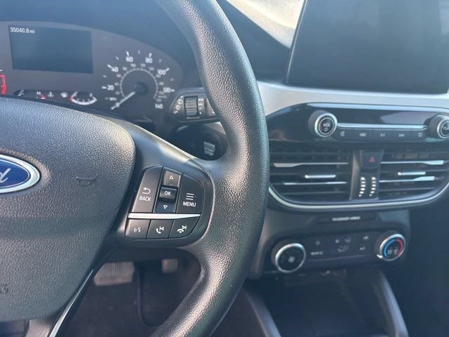 Used 2022 Ford Escape SE FWD image 18