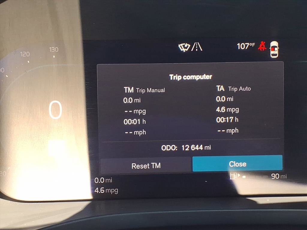 Used 2024 Volvo XC60 B5 Plus w/ Protection Package Premier image 15