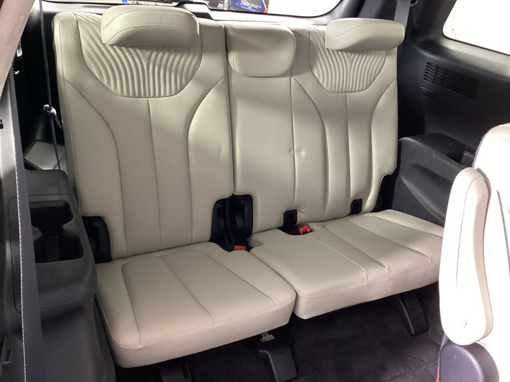 Used 2023 Hyundai Palisade Calligraphy AWD/4WD image 13