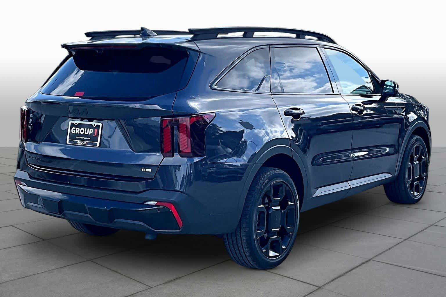 Certified 2026 Kia Sorento SX Prestige AWD/4WD image 12