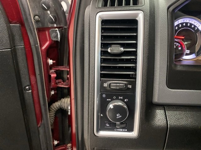 Used 2019 RAM 1500 Classic Warlock w/ Electronics Group image 15