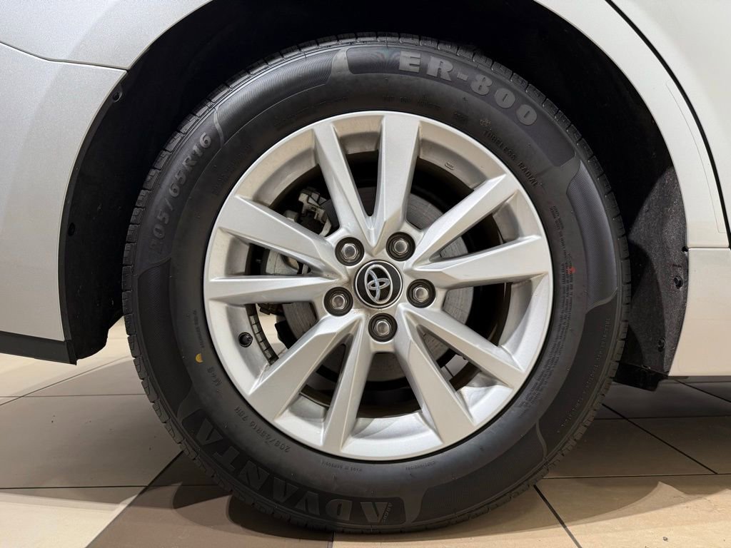 Certified 2025 Toyota Camry LE image 9