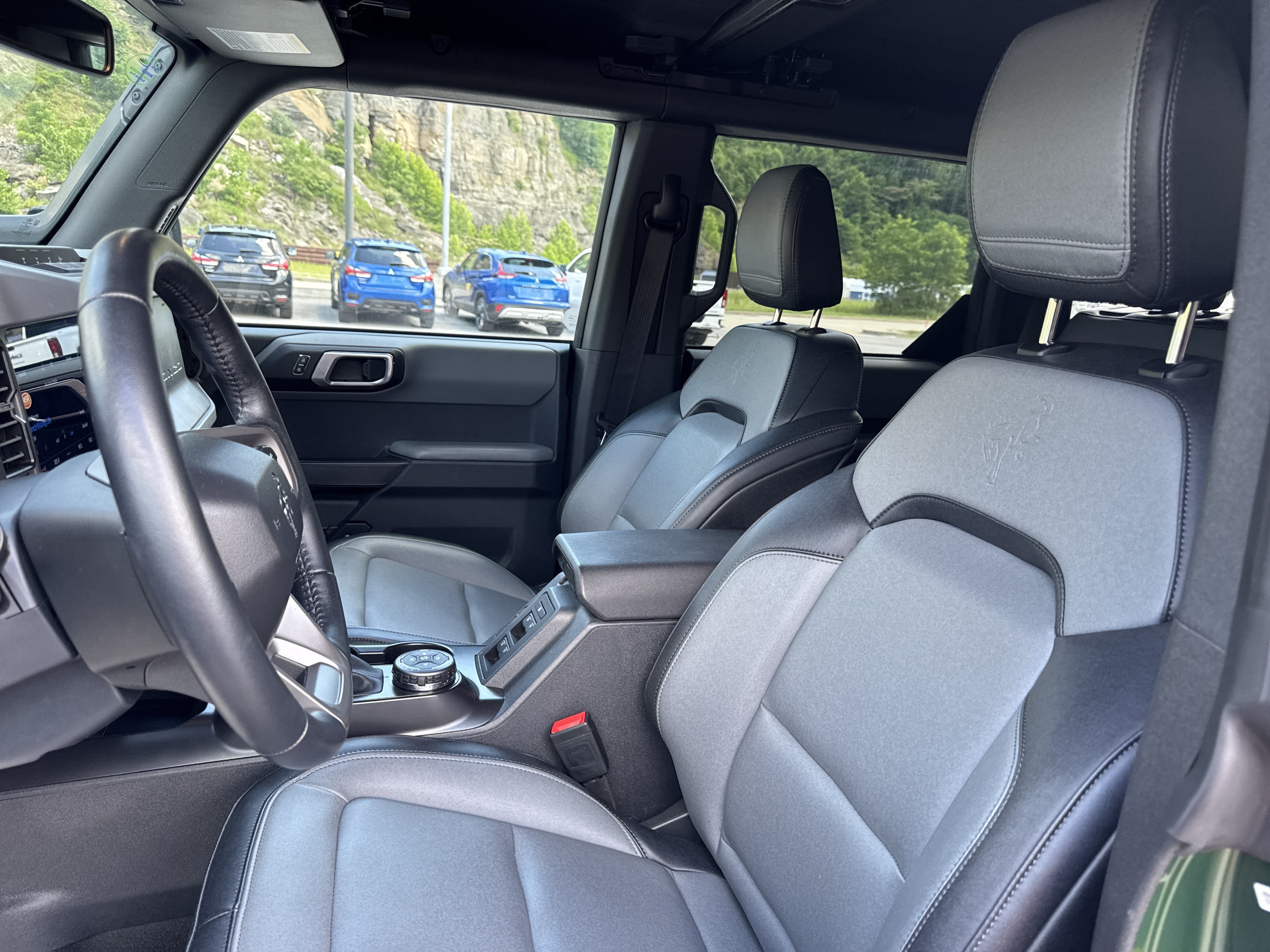 Used 2024 Ford Bronco Everglades AWD/4WD image 11