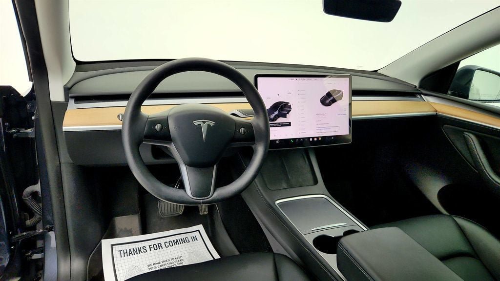 Used 2023 Tesla Model Y Long Range AWD/4WD image 11