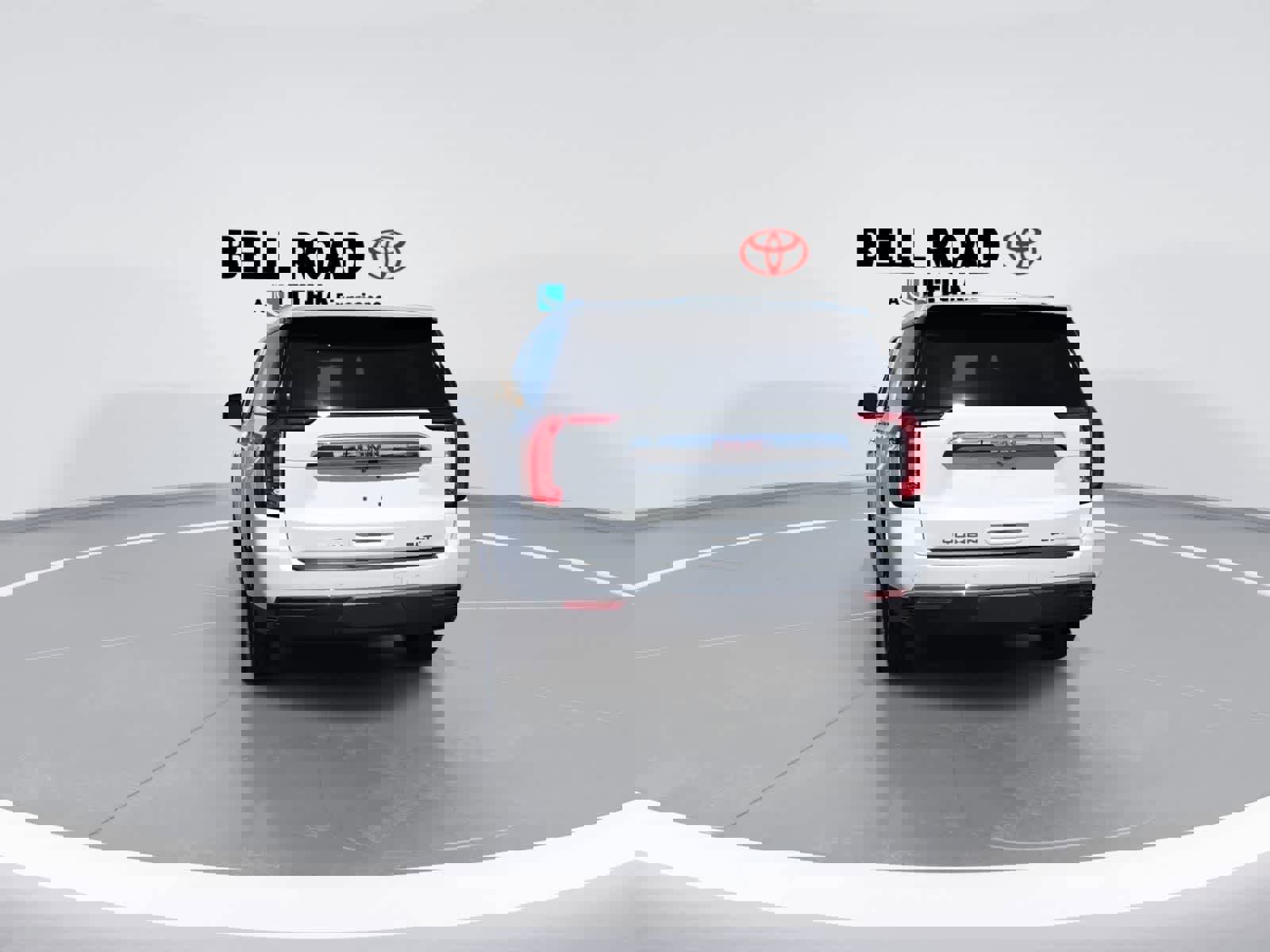 Used 2022 GMC Yukon XL SLT w/ SLT Premium Package AWD/4WD image 8