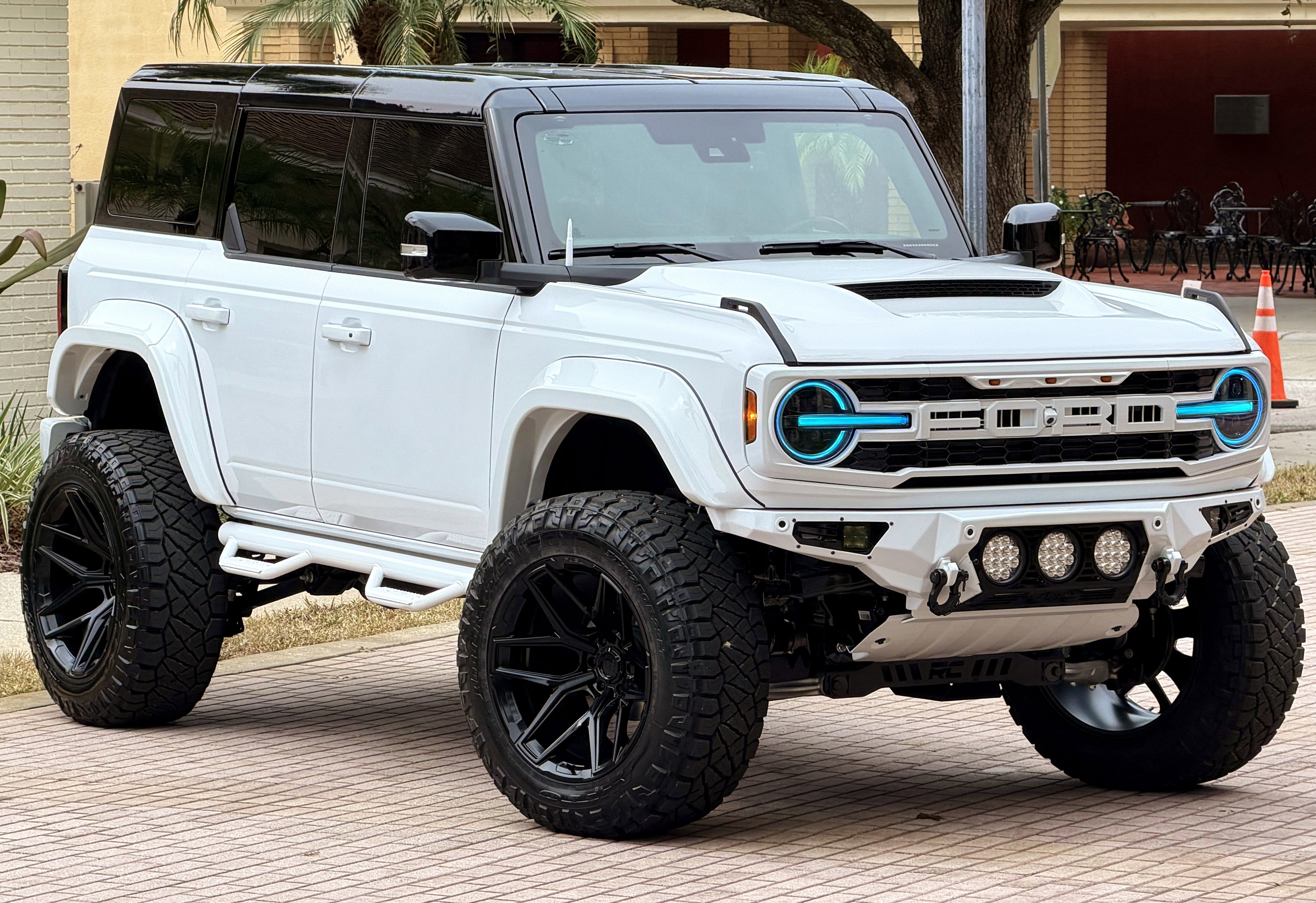 Used 2026 Ford Bronco Outer Banks AWD/4WD image 4