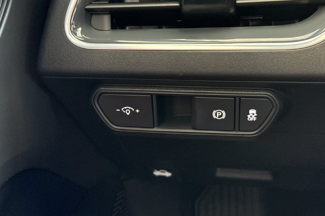 New 2026 Kia K4 GT-Line w/ GT-Line Premium Package FWD image 31