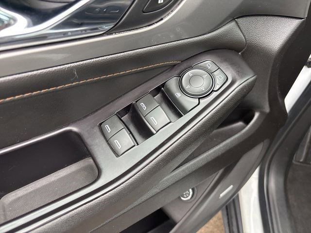 Used 2019 Chevrolet Traverse LT w/ LT Premium Package FWD image 14