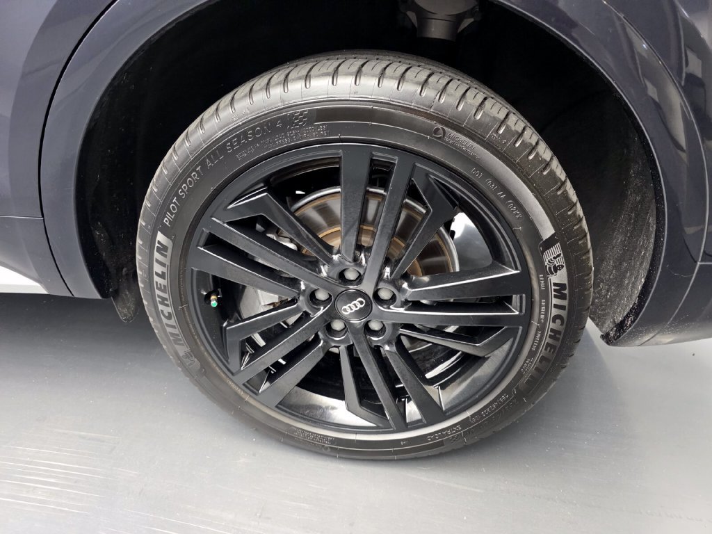 Used 2019 Audi Q5 2.0T Premium Plus AWD/4WD image 17