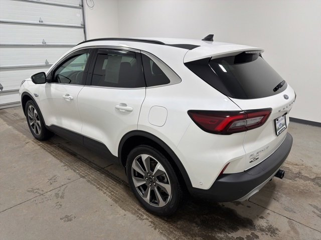 Used 2024 Ford Escape Platinum w/ Premium Technology Package image 6