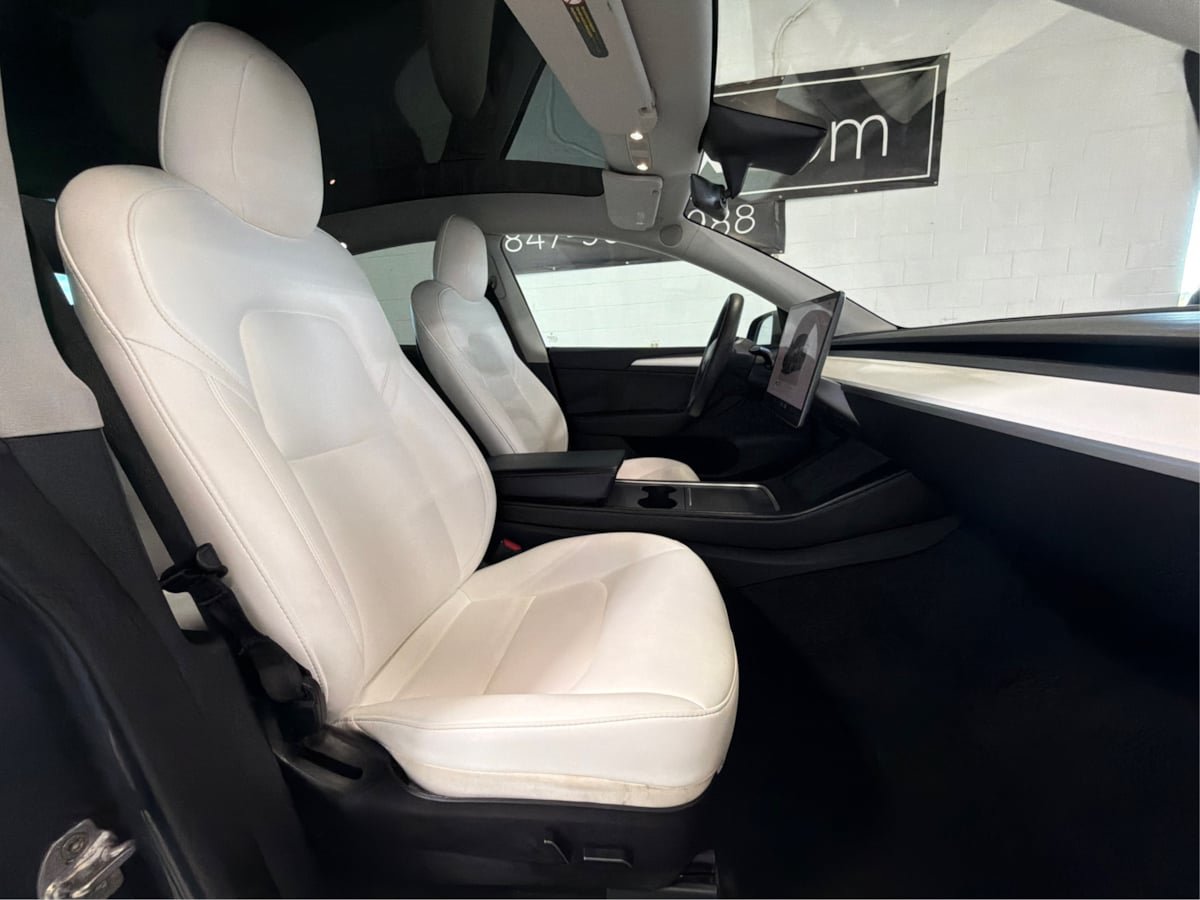 Used 2023 Tesla Model Y Long Range AWD/4WD image 15
