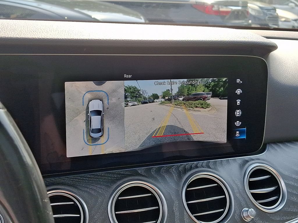 Used 2022 Mercedes-Benz E 350 Sedan w/ Driver Assistance Package image 19