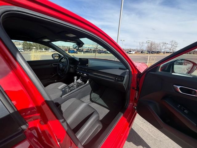 Used 2025 Honda Civic Sport image 28
