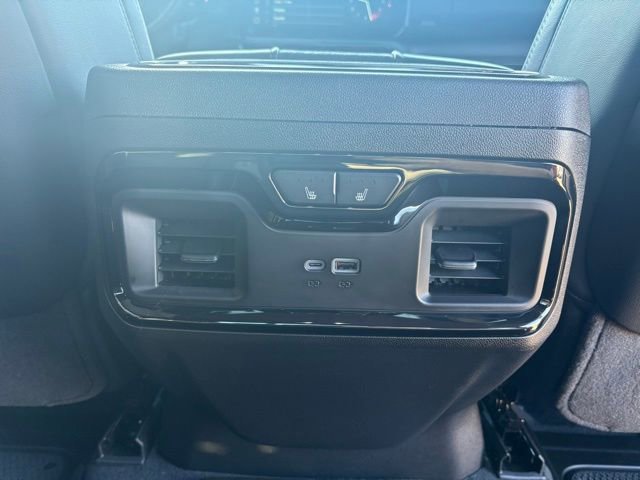 Used 2024 GMC Sierra 2500 AT4X image 31
