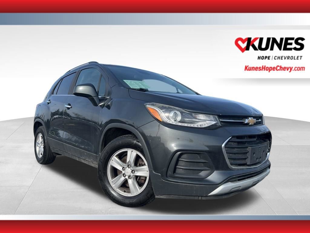 Used 2018 Chevrolet Trax LT w/ Sun & Sound Package image 1