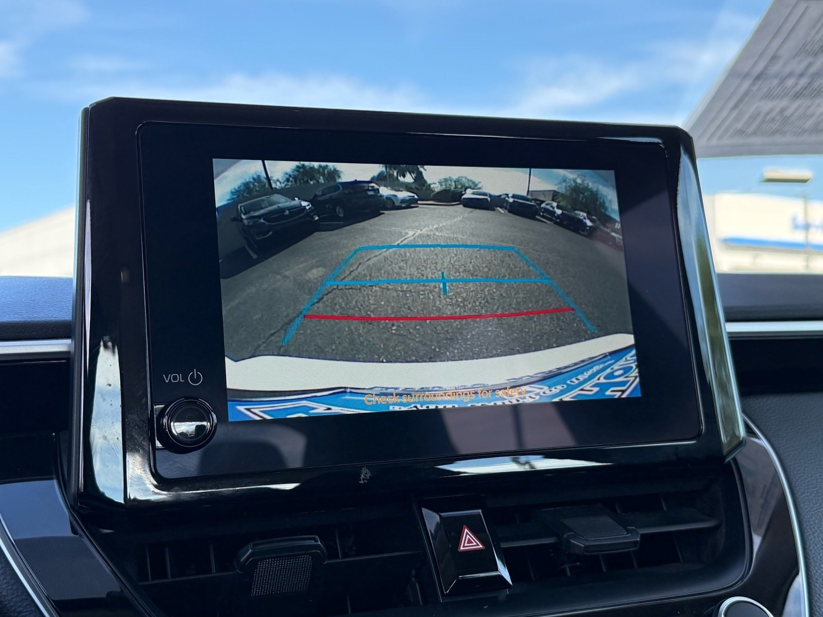 Used 2025 Toyota Corolla LE FWD image 22