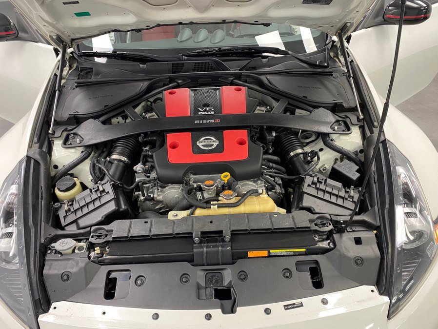 Used 2016 Nissan 370Z NISMO RWD image 41