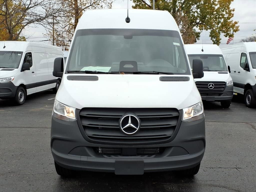 New 2025 Mercedes-Benz Sprinter 2500 image 9