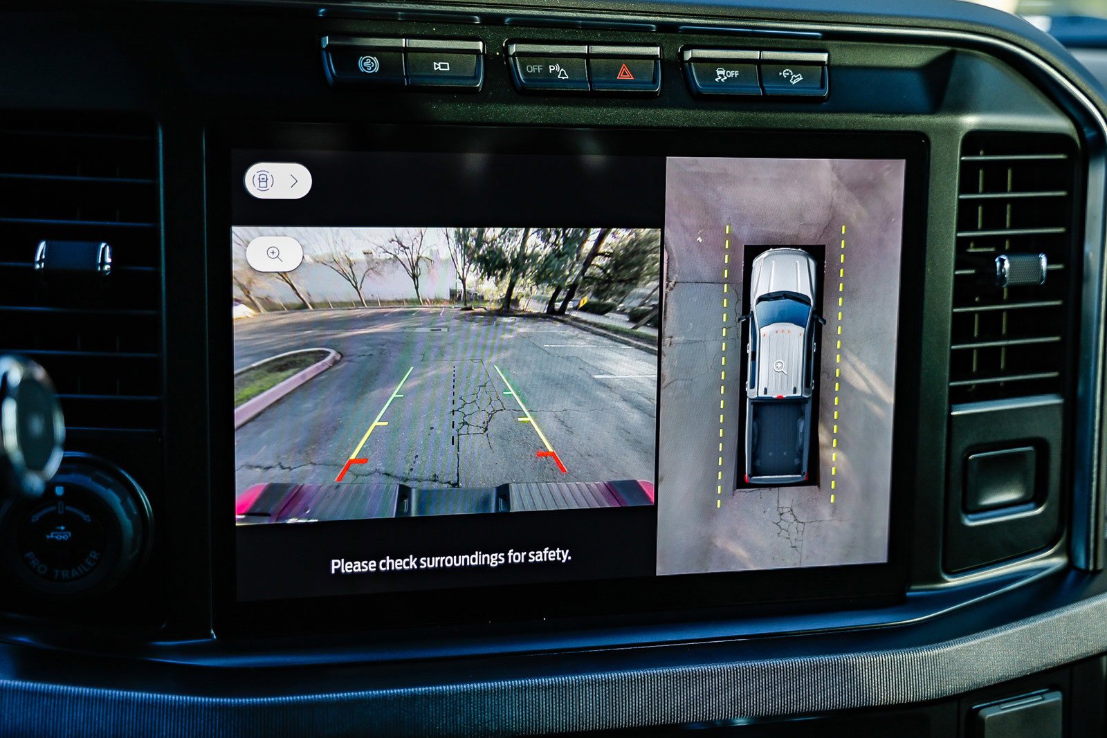 Used 2024 Ford F450 Platinum w/ FX4 Off-Road Package image 25