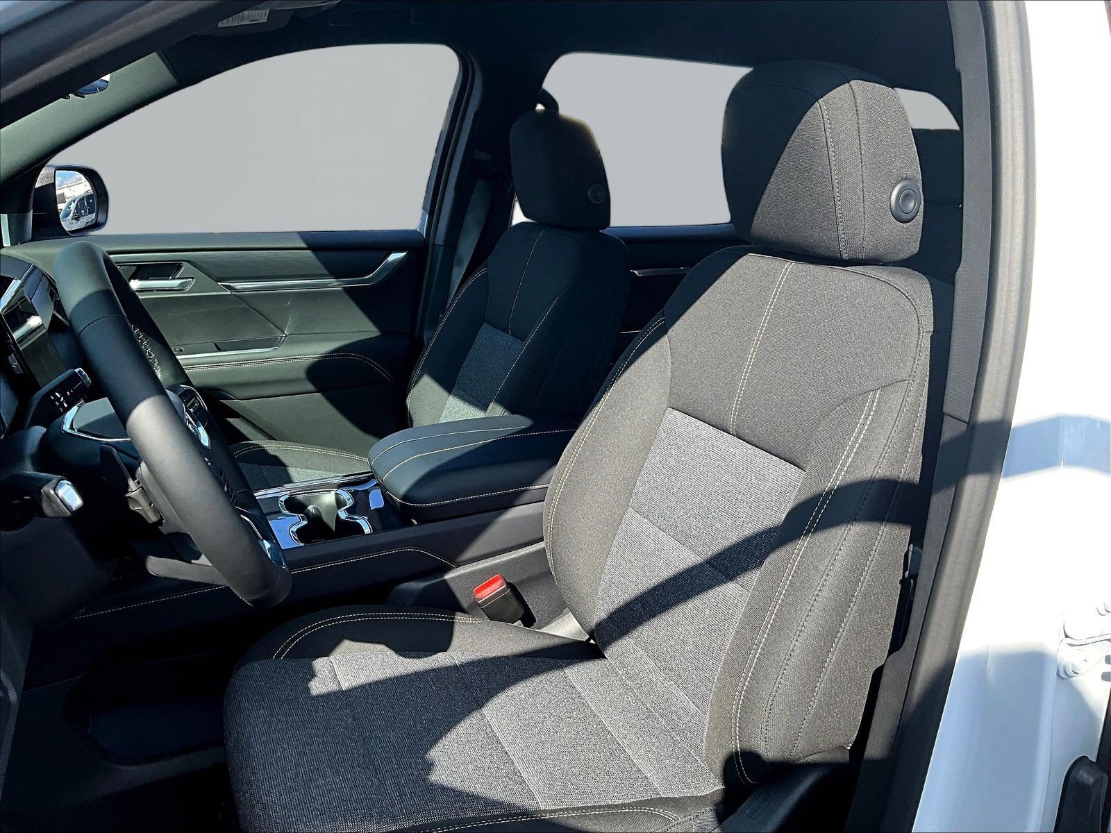 New 2026 GMC Acadia Elevation FWD image 16