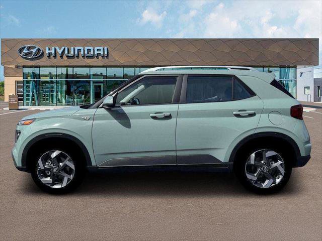 New 2026 Hyundai Venue SEL FWD image 3