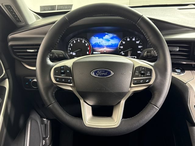 Used 2021 Ford Explorer XLT AWD/4WD image 43
