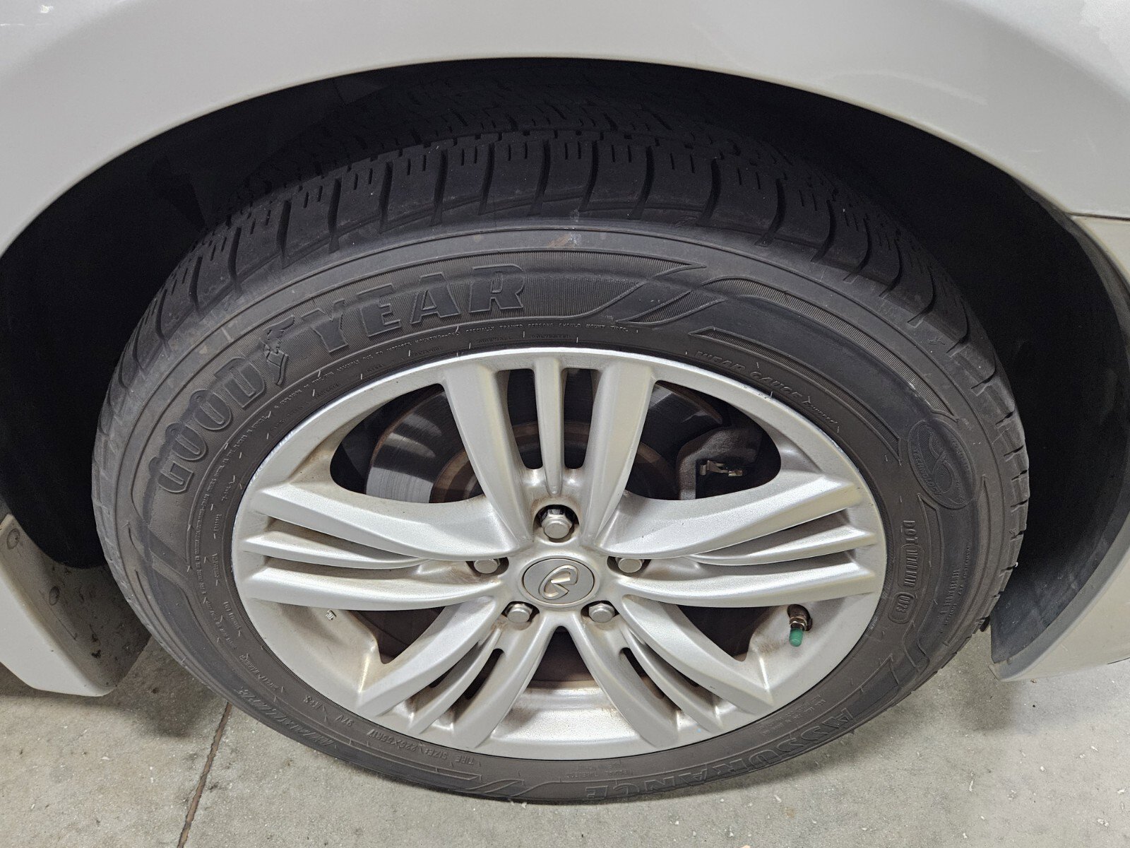 Used 2013 INFINITI G37 x w/ Premium Pkg image 10