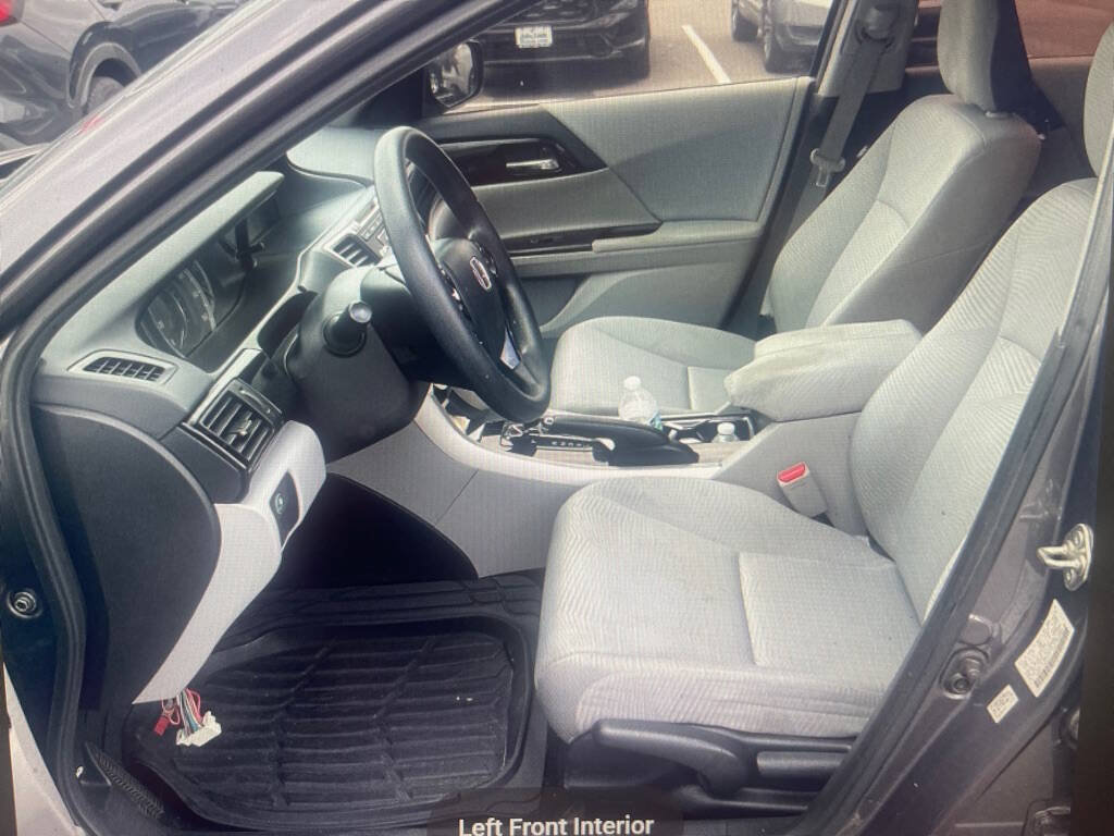 Used 2017 Honda Accord LX image 3