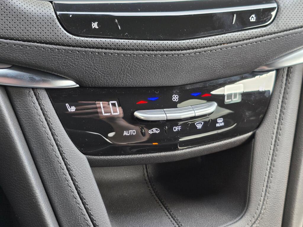 New 2026 Cadillac XT5 Luxury AWD/4WD image 39