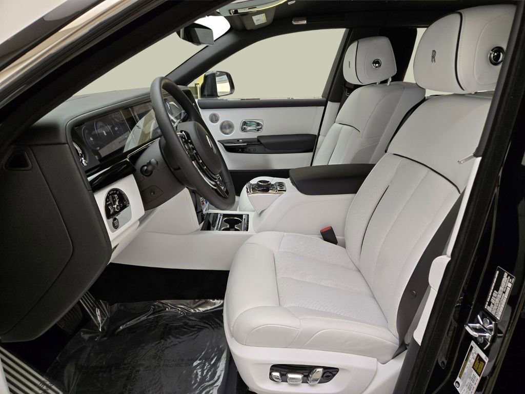 New 2026 Rolls-Royce Phantom Extended Wheelbase image 13