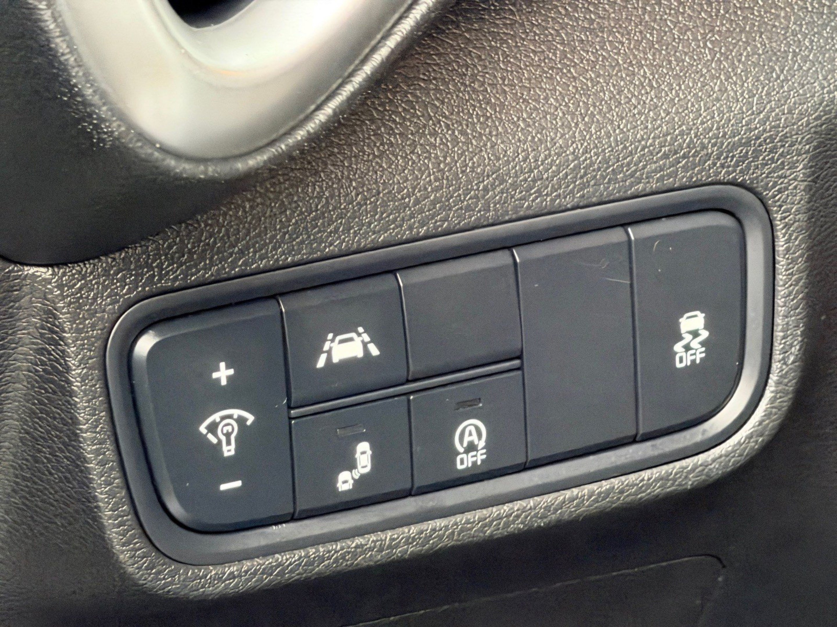 Used 2022 Kia Soul LX w/ Technology Package FWD image 8