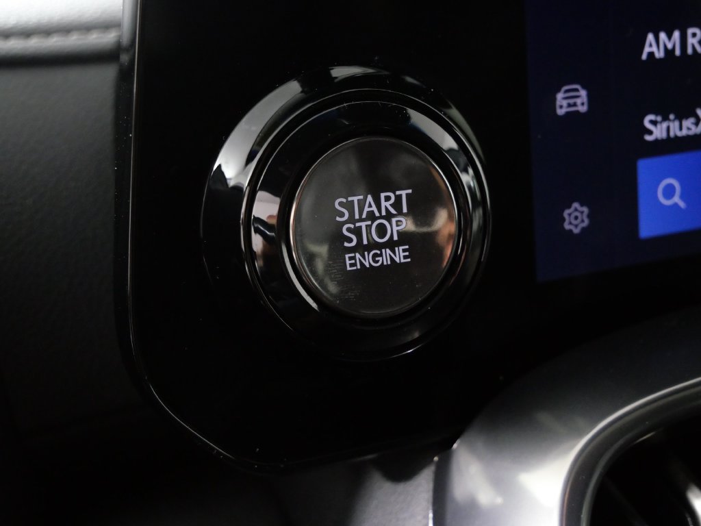Used 2023 Lexus LX 600 4WD w/ Luxury Package image 25