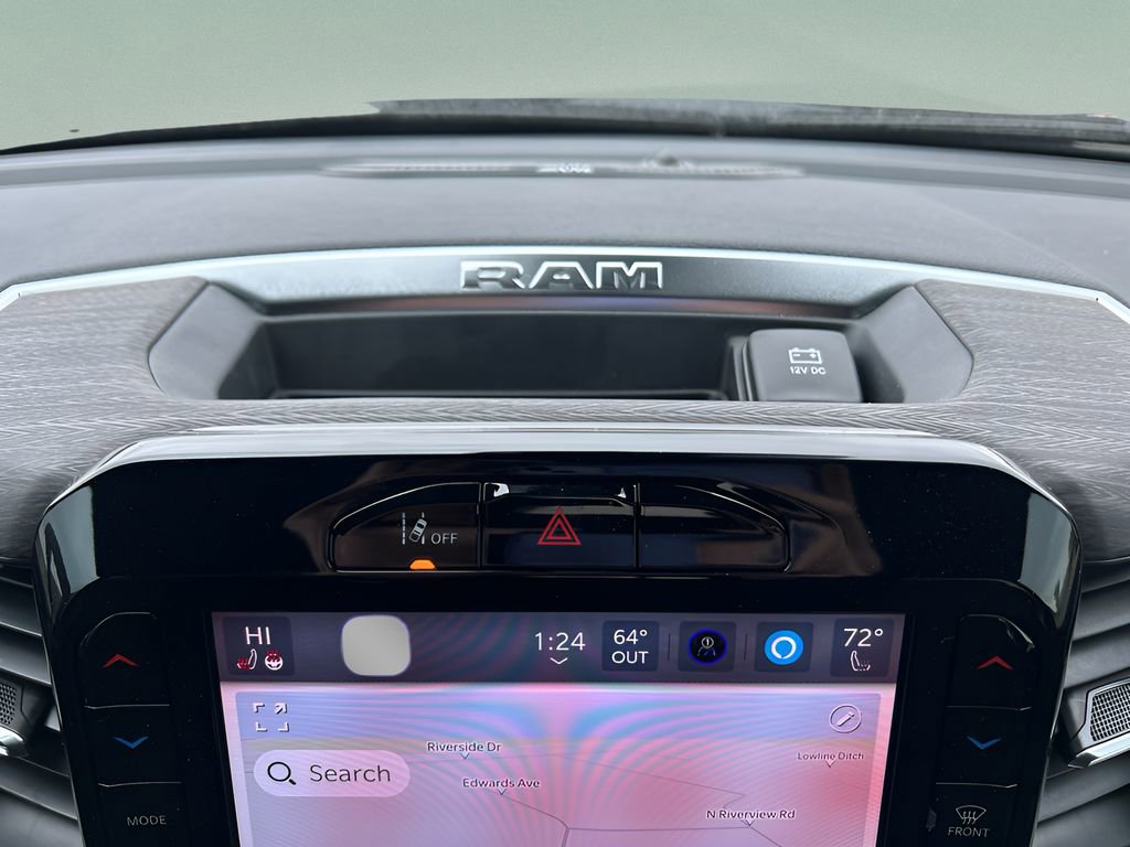 New 2025 RAM 1500 Laramie w/ Trailer Tow Group image 16