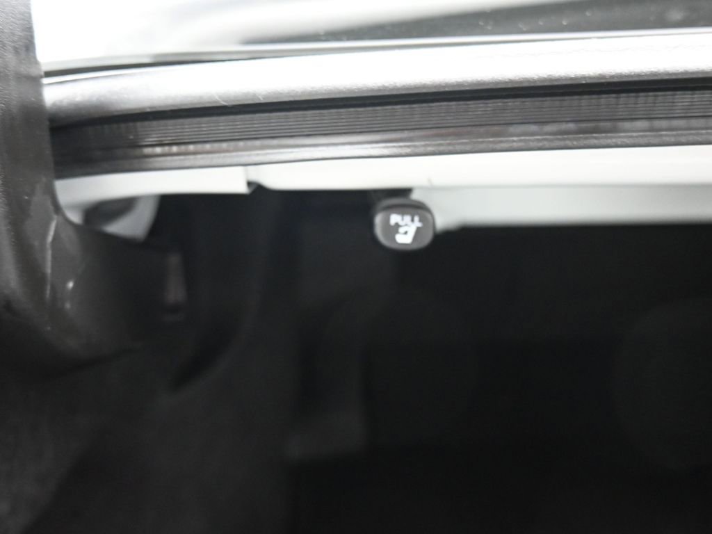 Used 2023 Toyota Camry SE image 42