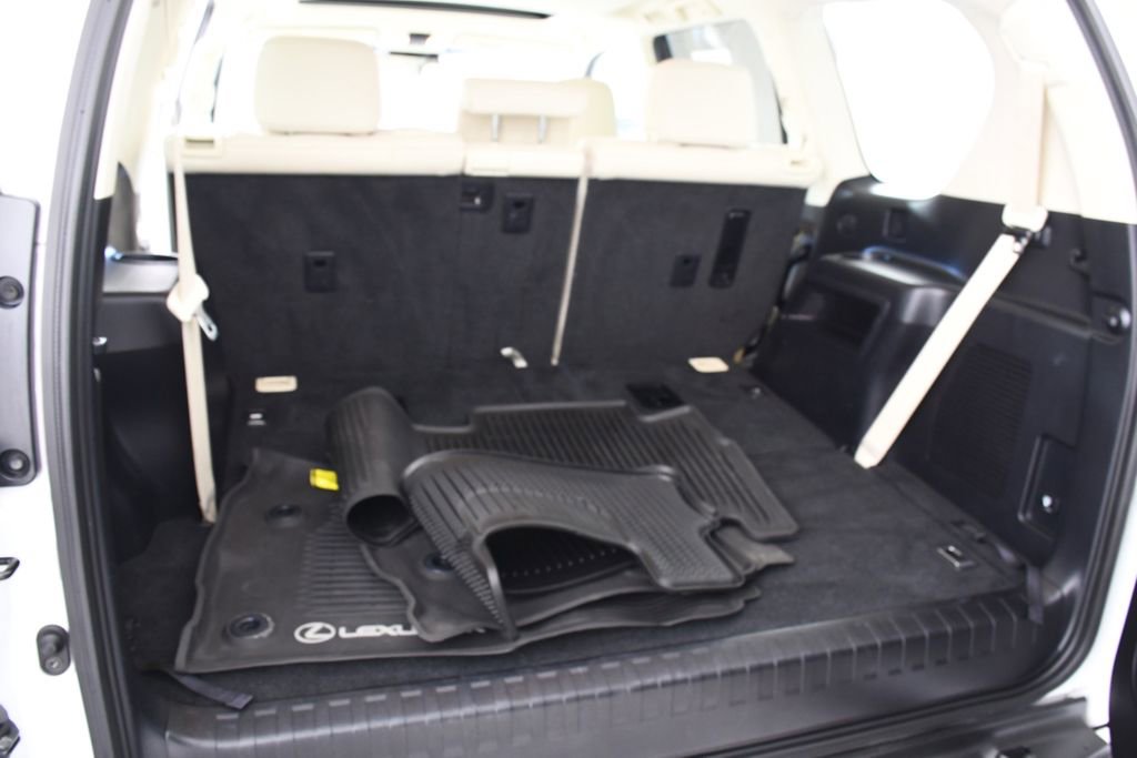 Used 2021 Lexus GX 460 Premium w/ Premium Package image 24