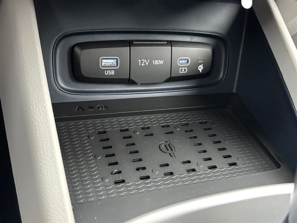 New 2026 Hyundai Venue SEL FWD image 20