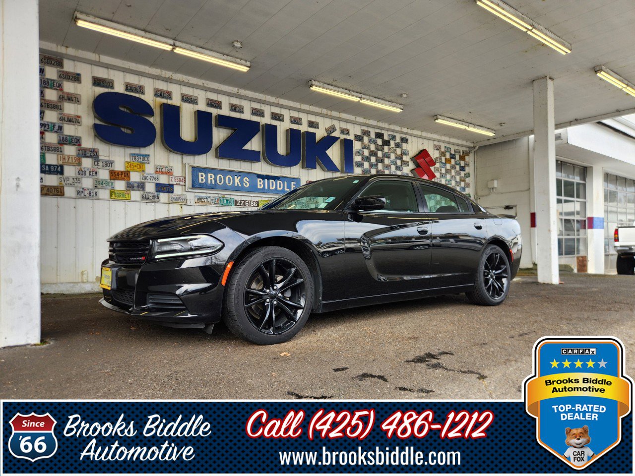 Used 2016 Dodge Charger SE w/ Blacktop Package image 1