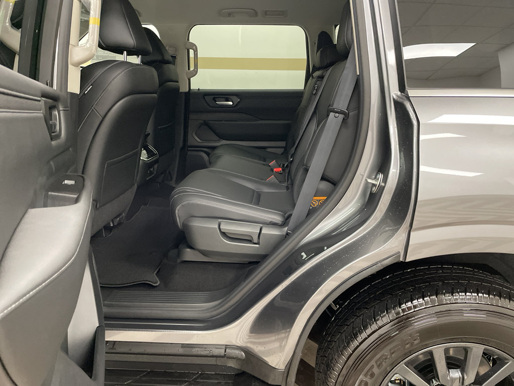 New 2026 Nissan Armada SV AWD/4WD image 8