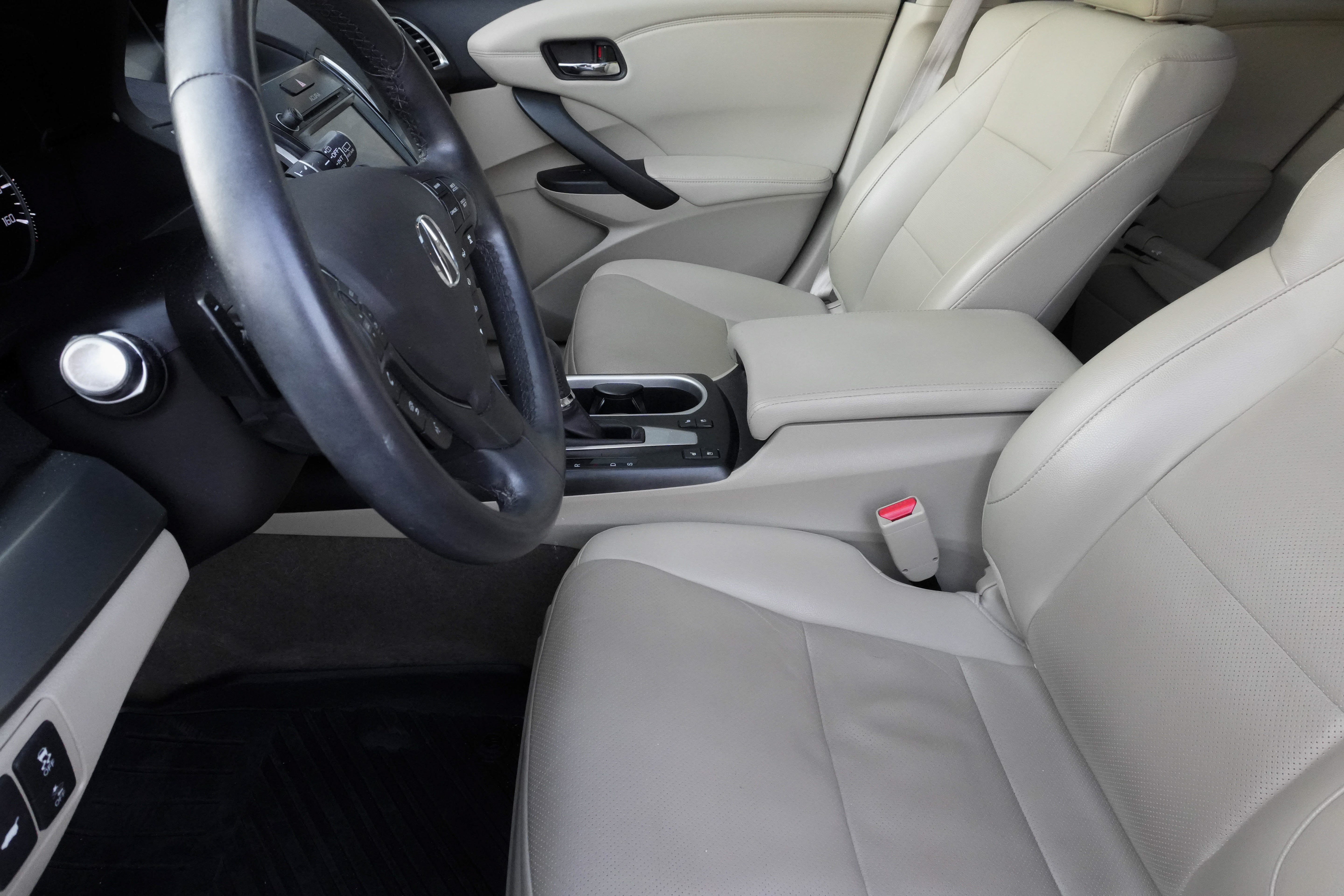 Used 2017 Acura RDX w/ Advance Package FWD image 9