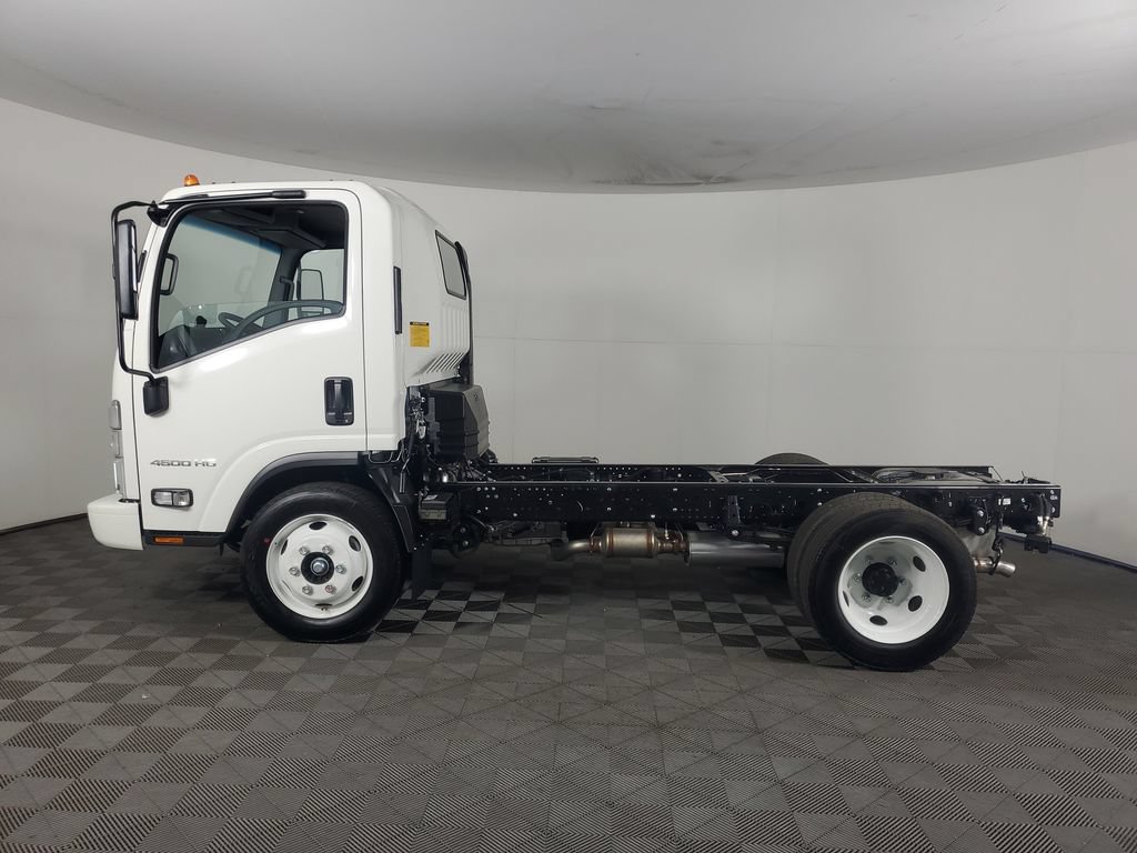 New 2026 Chevrolet Low Cab Forward RWD image 7
