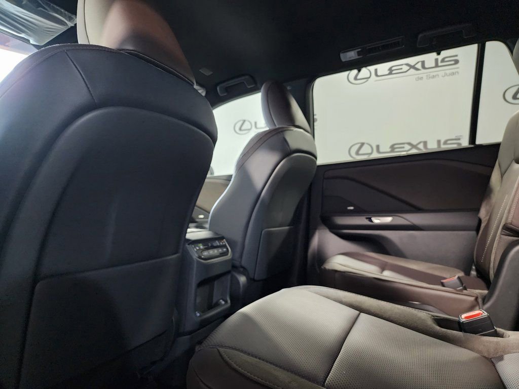 New 2025 Lexus TX 550h AWD Plug-In Hybrid image 24