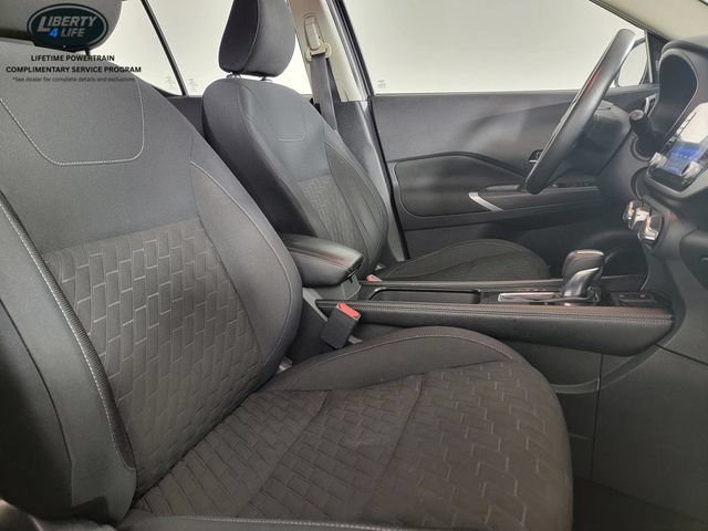 Used 2023 Nissan Kicks SV FWD image 17