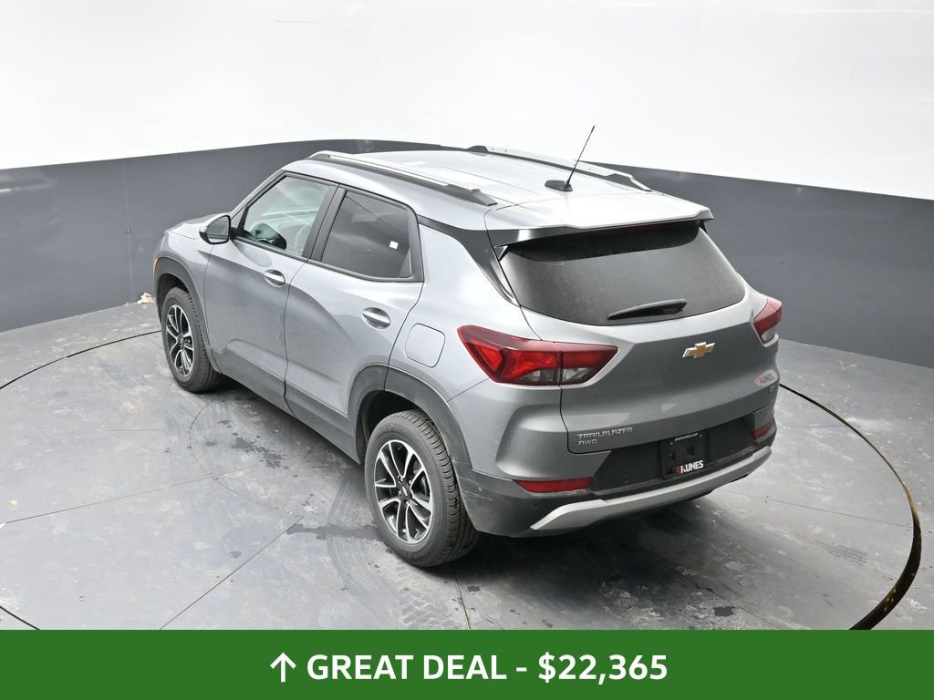Used 2025 Chevrolet TrailBlazer LT w/ Driver Confidence Package image 22
