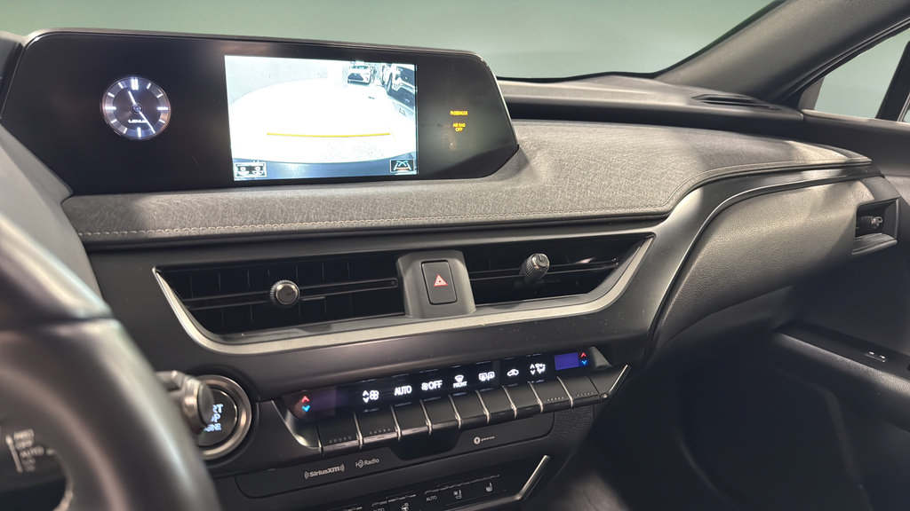 Used 2019 Lexus UX 200 F Sport FWD image 32