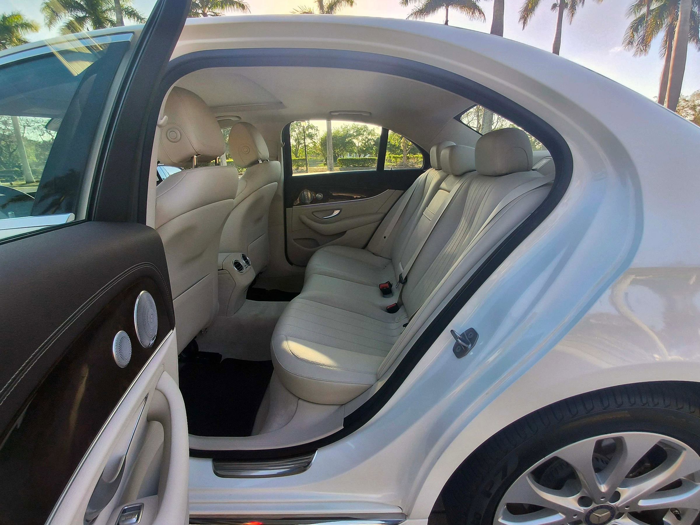 Used 2017 Mercedes-Benz E 300 image 31